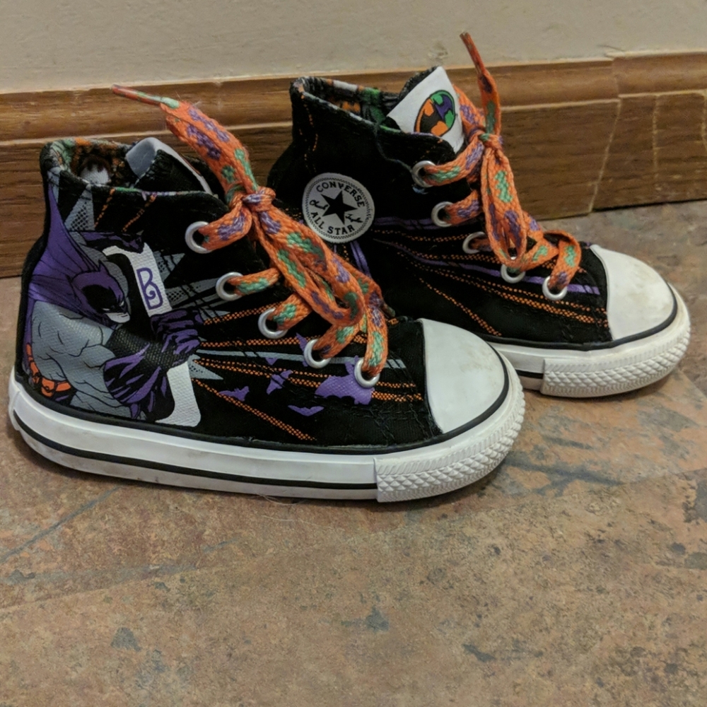 Batman Converse Chuck Taylors